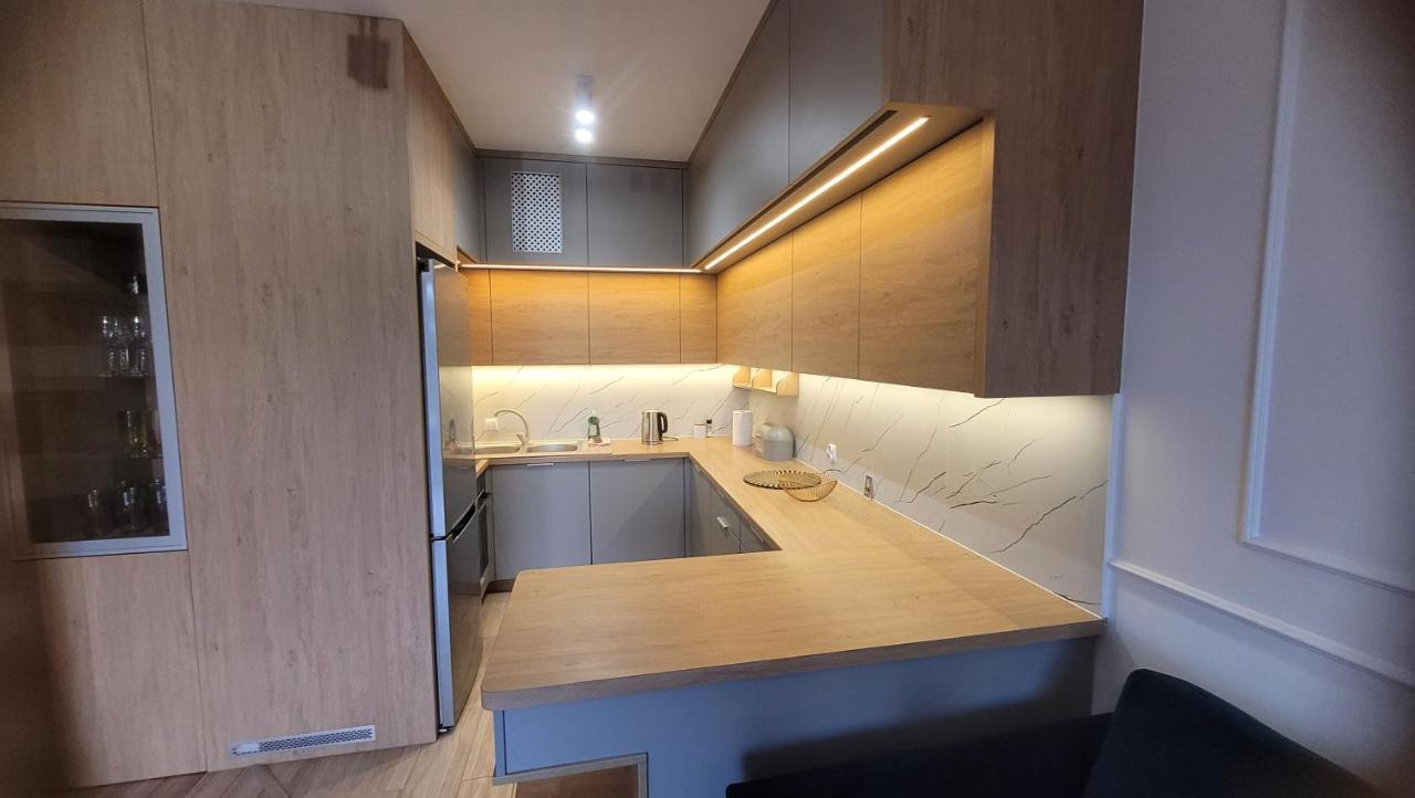 Apartment Queen Centrum Z Garazem