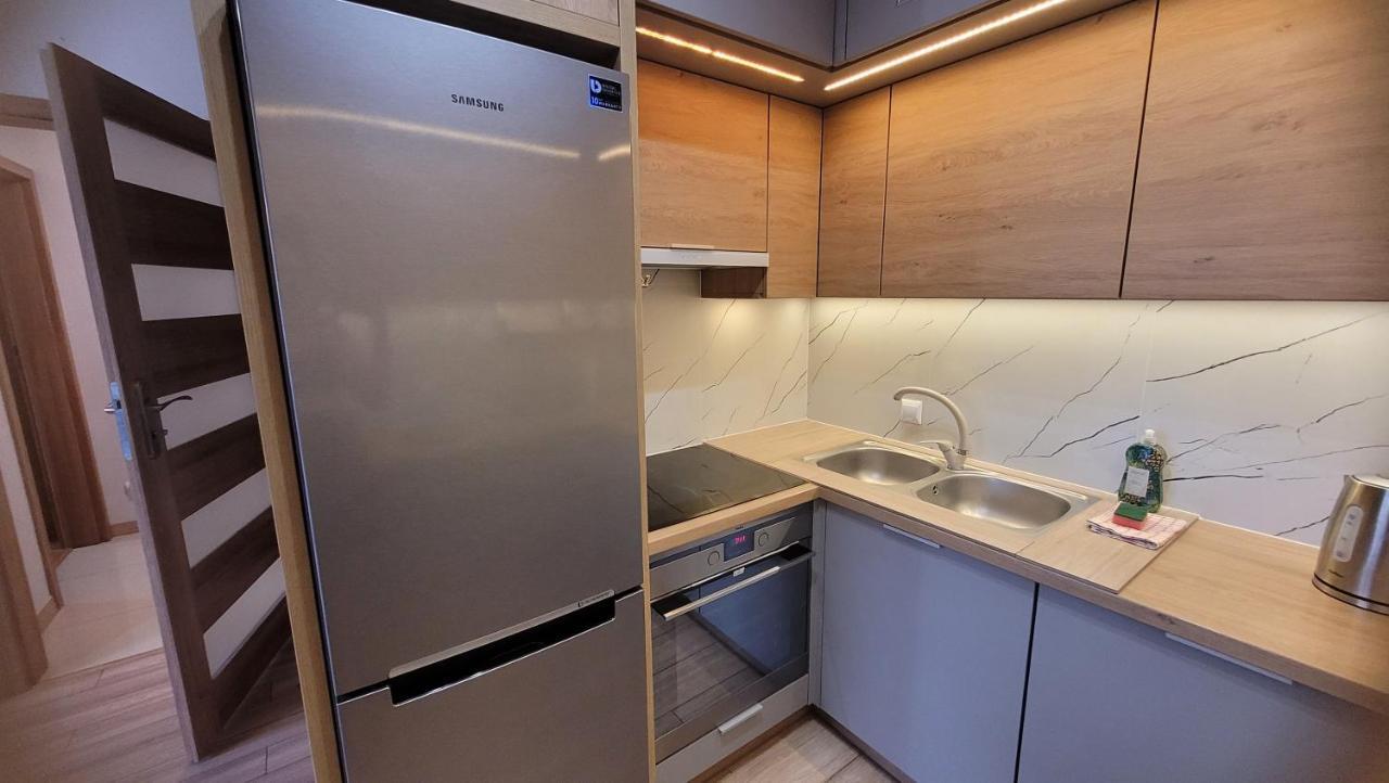 Queen Centrum Z Garazem Apartment