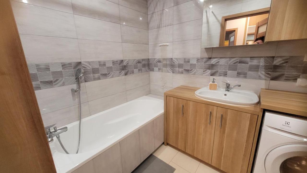 Queen Centrum Z Garazem Apartment Minsk Mazowiecki